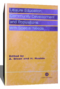 LEISURE EDUCATION COMMUNITY DEVELOPMENT AND POPULATIONS WITH SPECIAL NEEDS